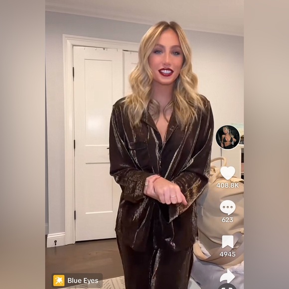 NWT Victoria secret shimmery pj set - Picture 3 of 7